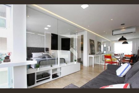 Sala de apartamento para rentar con 1 recámara, 56m² en Constituyente Amilcar Vidal
