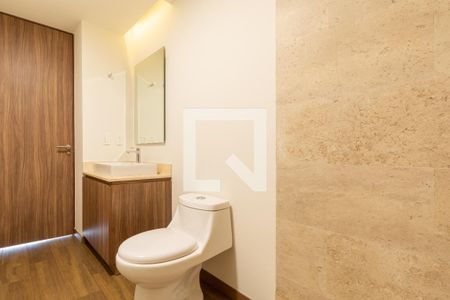 Baño 2 de apartamento para alugar com 2 quartos, 88m² em El Yaqui, Ciudad de México
