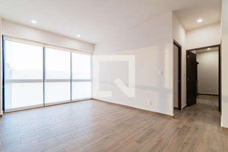 Sala - Comedor de apartamento para rentar con 2 recámaras, 72m² en Camino Arenero
