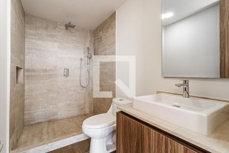 Suite - Baño 1 de apartamento para alugar com 2 quartos, 98m² em El Yaqui, Ciudad de México
