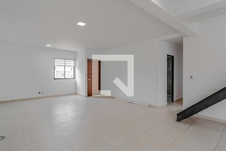 Sala - Comedor de apartamento para rentar con 2 recámaras, 115m² en Gutiérrez Zamora