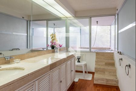 Suite 1- Baño 1 de apartamento para alugar com 3 quartos, 200m² em Fuentes Del Pedregal, Ciudad de México