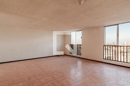 Sala - Comedor de apartamento con 3 recámaras, 107m² en Avenida Jesús Del Monte