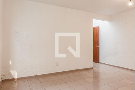 Sala - Comedor de apartamento con 1 recámara, 42m² en Casas Grandes