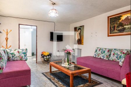 Sala  de apartamento para rentar con 2 recámaras, 70m² en Cuapinol