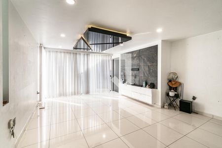 Sala - Comedor de apartamento para rentar con 2 recámaras, 78m² en Retorno 7 Calzada General Ignacio Zaragoza