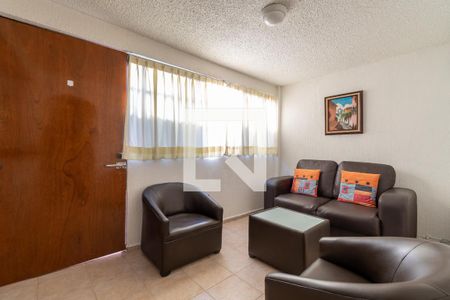 Sala - Comedor  de apartamento para rentar con 1 recámara, 38m² en Petén