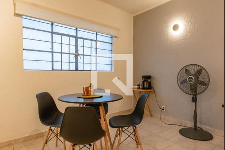 Sala - Comedor  de apartamento para alugar com 1 quarto, 55m² em San Pedro de Los Pinos, Ciudad de México