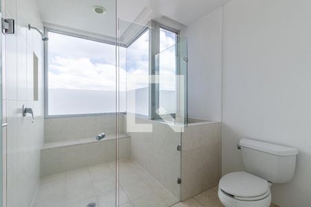 Baño de suite 2 de apartamento para alugar com 3 quartos, 470m² em 002, Naucalpan de Juárez