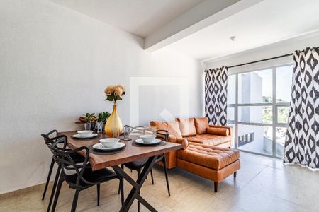 Sala - Comedor  de apartamento para alugar com 2 quartos, 54m² em Bosque Esmeralda, Ciudad López Mateos