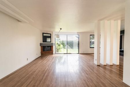 Sala - Comedor  de casa de condomínio para alugar com 4 quartos, 200m² em Adolfo López Mateos, Ciudad de México