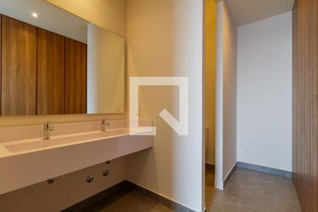 Baño de suite  de apartamento para alugar com 2 quartos, 135m² em Colonia Tabacalera, Ciudad de México