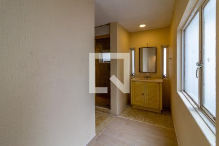 Baño de suite  de casa de condomínio para alugar com 4 quartos, 200m² em Rosa Torres, Ciudad de México