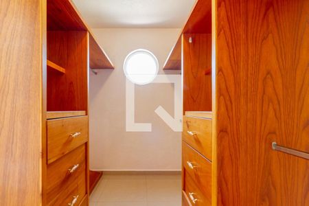Closet de suite 1 de casa para alugar com 3 quartos, 500m² em Los Cajones, Ciudad López Mateos