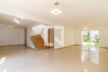 Sala - Comedor  de casa para alugar com 3 quartos, 500m² em Los Cajones, Ciudad López Mateos