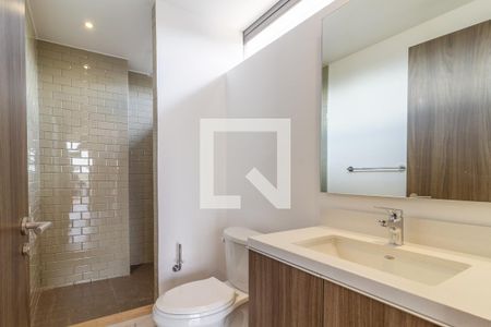 Baño de Suite 2 de apartamento para alugar com 2 quartos, 68m² em Roma Norte, Ciudad de México