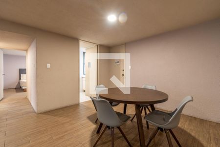 Sala - Comedor  de apartamento para alugar com 2 quartos, 80m² em Roma Norte, Ciudad de México