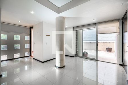 Sala - Comedor  de apartamento para alugar com 3 quartos, 167m² em Cuauhtémoc, Ciudad de México