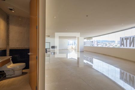 Medio Baño  de apartamento para alugar com 3 quartos, 300m² em Jesús Del Monte, Naucalpan de Juárez
