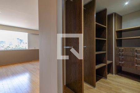 Clóset de suite 3 de apartamento para alugar com 3 quartos, 300m² em Jesús Del Monte, Naucalpan de Juárez