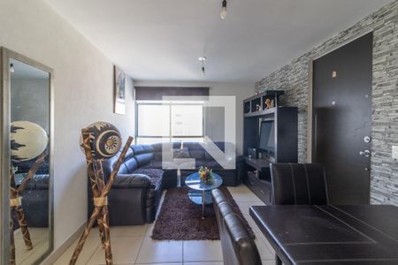 Sala - Comedor  de apartamento para alugar com 2 quartos, 60m² em 053, Naucalpan de Juárez