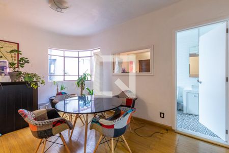 Sala - Comedor  de apartamento para alugar com 2 quartos, 65m² em Colonia Condesa, Ciudad de México