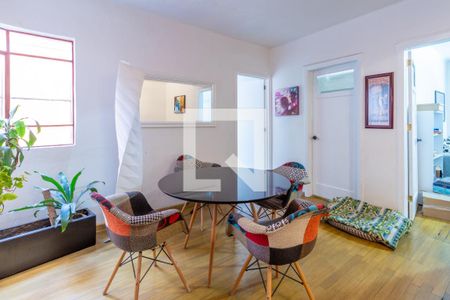 Sala - Comedor  de apartamento para alugar com 2 quartos, 65m² em Colonia Condesa, Ciudad de México