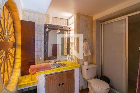 Baño 1 de casa de condomínio para alugar com 3 quartos, 382m² em Del Carmen, Ciudad de México