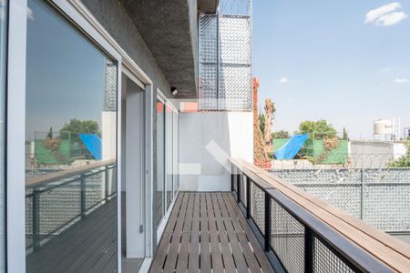 Balcón  de casa para alugar com 3 quartos, 310m² em Villa Verdún, Ciudad de México