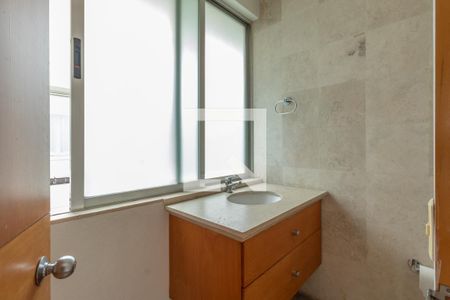 Medio baño 1 de apartamento para alugar com 3 quartos, 220m² em Tlacoquemecatl Del Valle, Ciudad de México