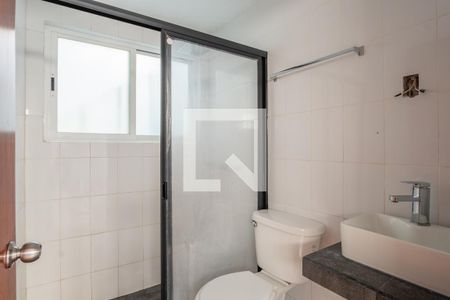 Baño 2 de casa para alugar com 3 quartos, 200m² em Jardines de San Lorenzo Tezonco, Ciudad de México