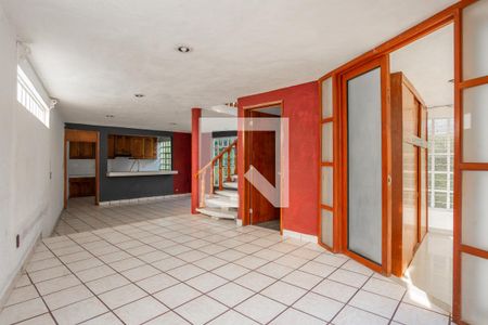 Sala - Comedor  de casa para alugar com 3 quartos, 200m² em Jardines de San Lorenzo Tezonco, Ciudad de México