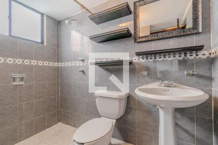 Baño  de apartamento para alugar com 2 quartos, 74m² em 4 Árboles, Ciudad de México
