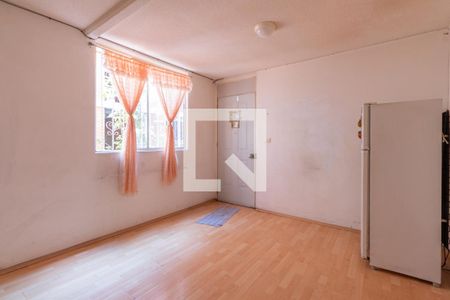 Sala - Comedor  de apartamento para alugar com 2 quartos, 67m² em Colonia Del Recreo, Ciudad de México